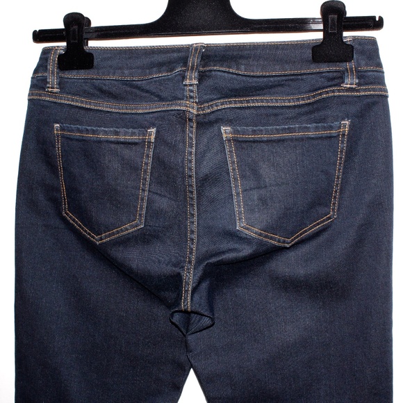 Cabi "Bree" Dark Wash Skinny Jeans - Picture 12 of 16